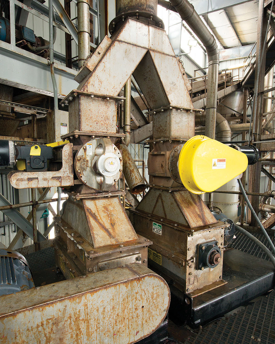 Cal-Chlor Reduces Calcium Chloride with Screen Classifying Cutters